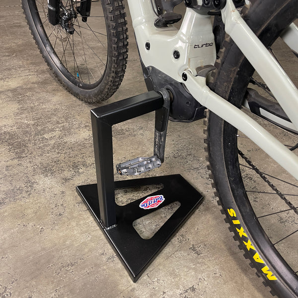 Diy hollow store crank bike stand