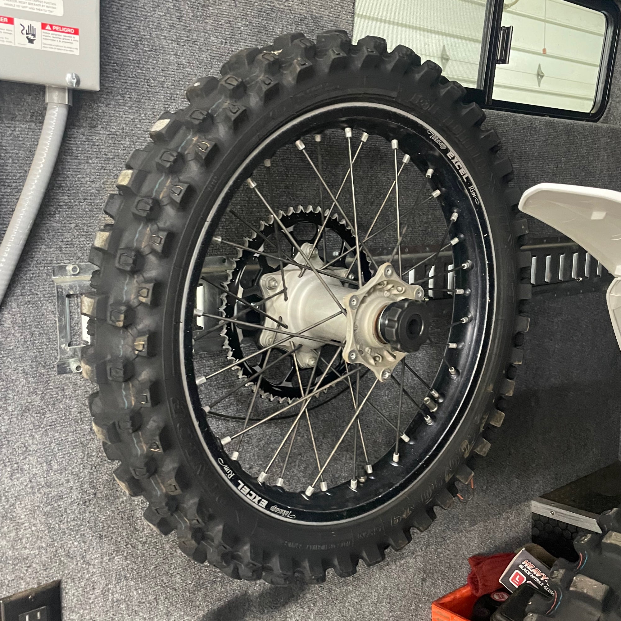 E-Track front and rear wheel holder