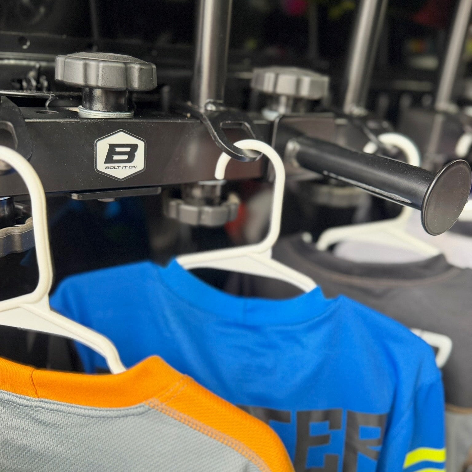 Gear Bar: 1 Pair Boot & 1 Accessory Holder E & L-Track