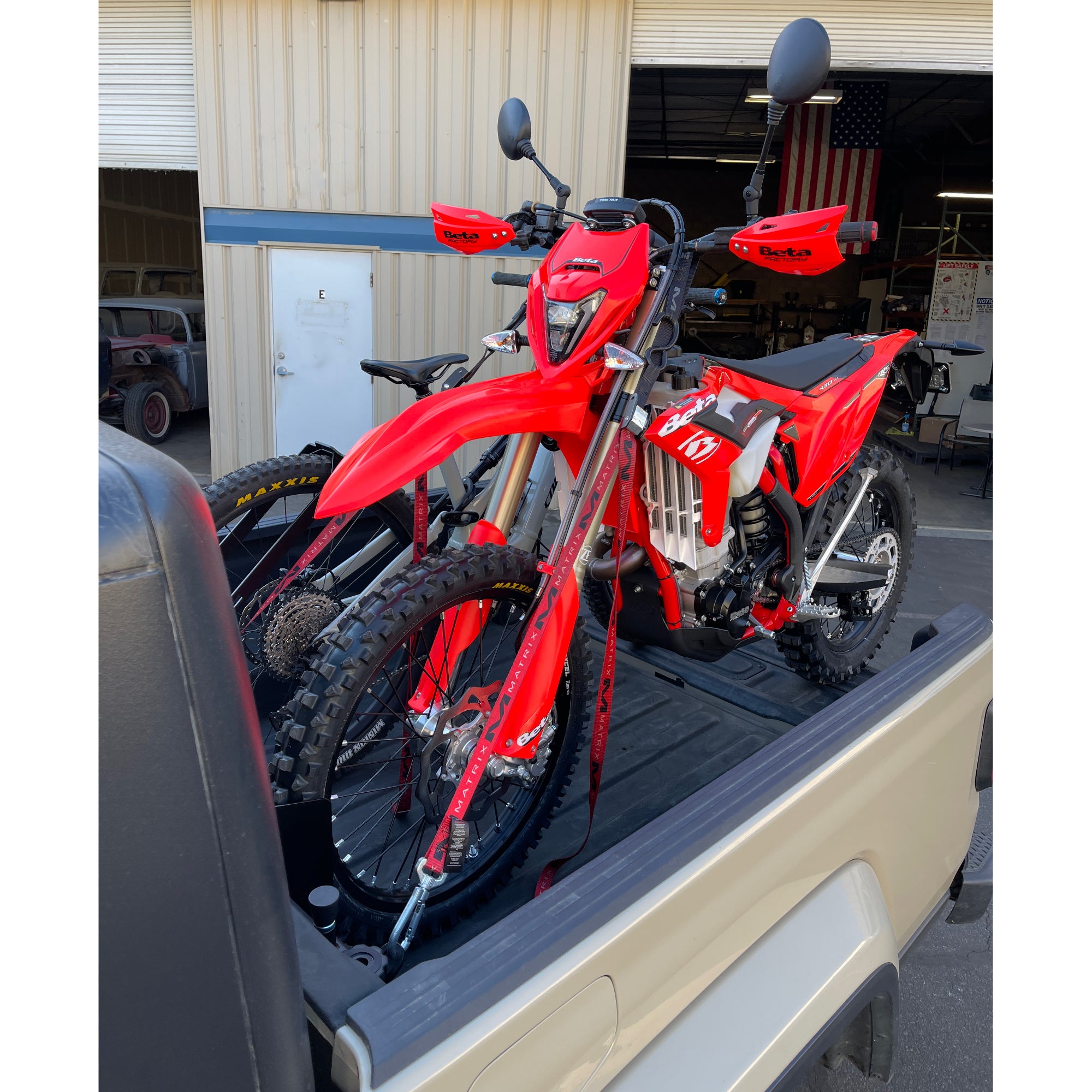 1 Dirt Bike / Bicycle Kit - Jeep Gladiator Truck